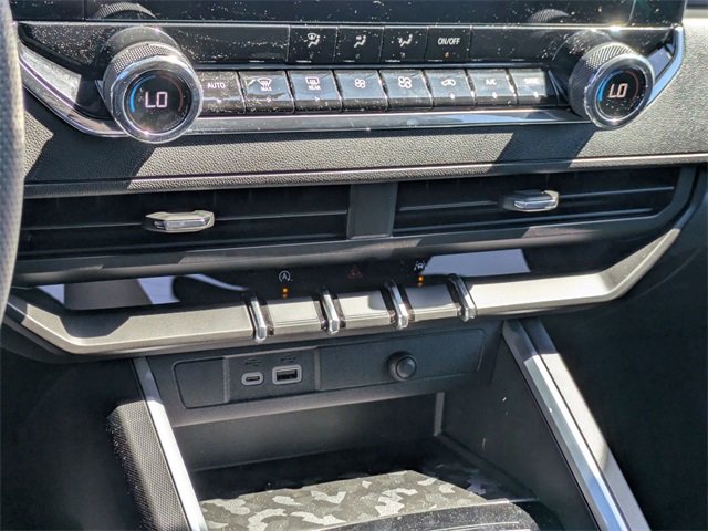 New 2025 Chevrolet Colorado Trail Boss w/ Midnight Edition image 18