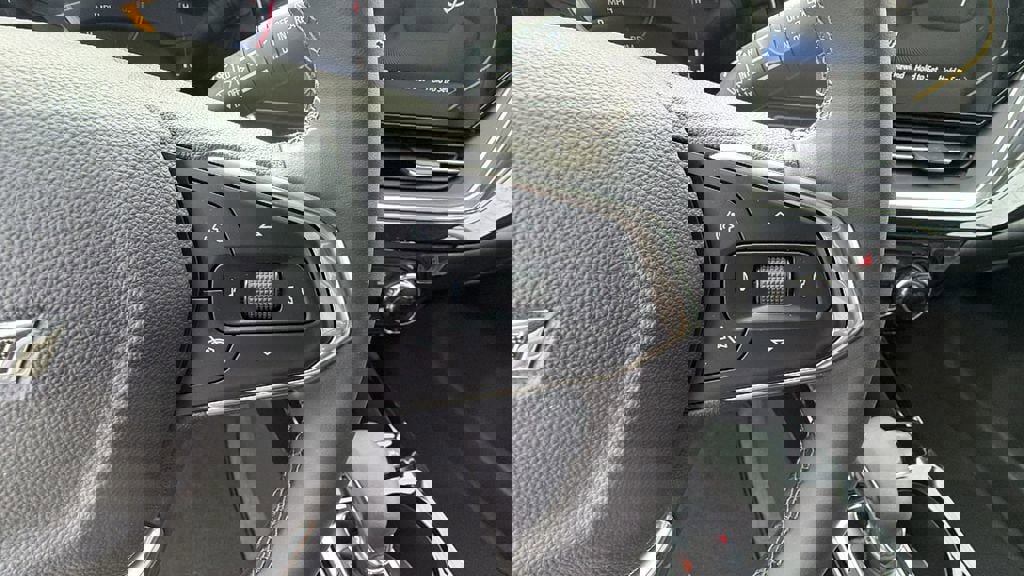 New 2026 Chevrolet Trax ACTIV w/ Driver Confidence Package image 21