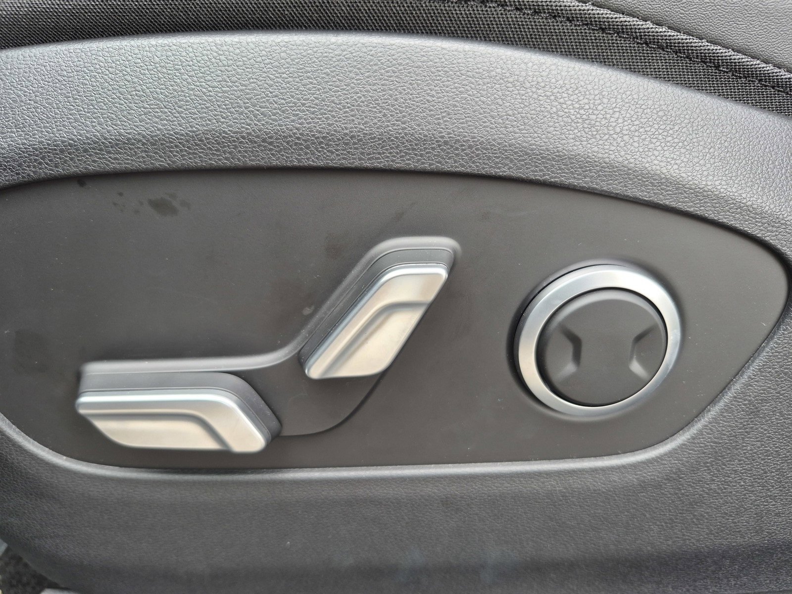 New 2026 Hyundai Ioniq 9 SEL image 22