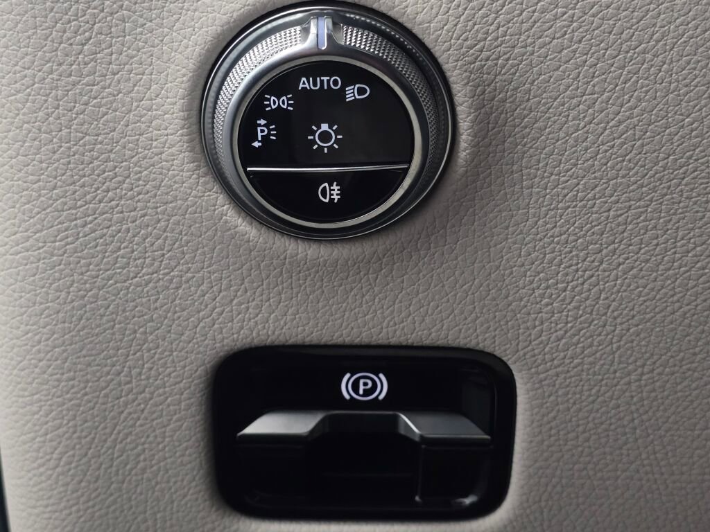 New 2026 Mercedes-Benz GLC 300 4MATIC image 23