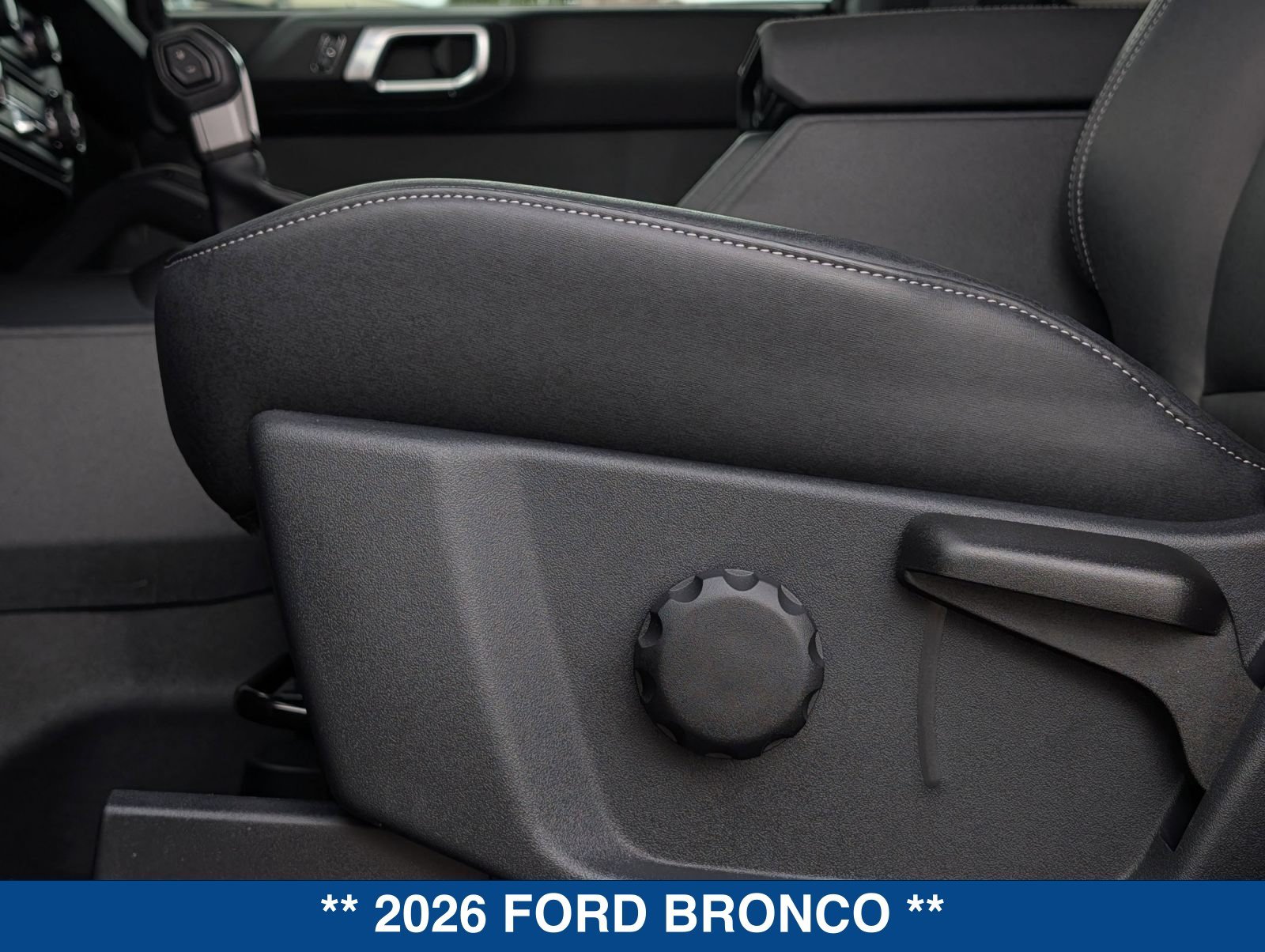 New 2026 Ford Bronco Badlands AWD/4WD image 24