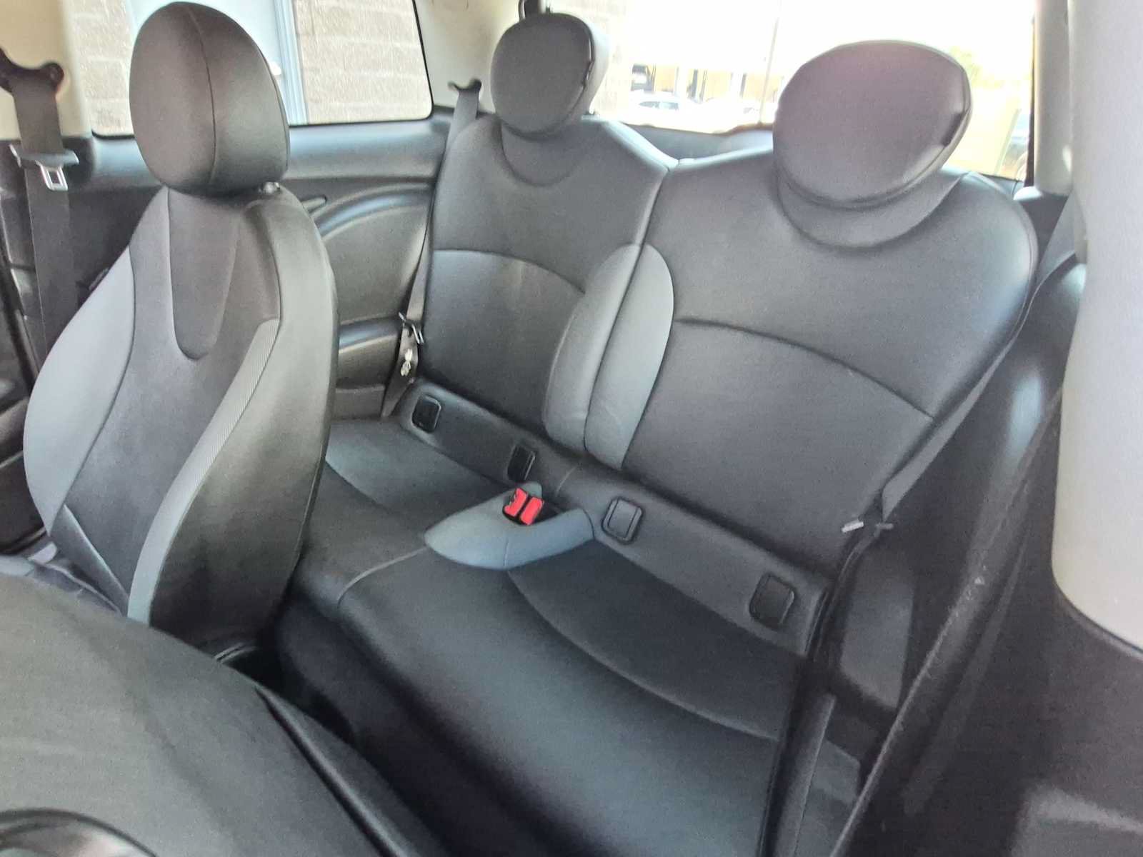 Used 2009 MINI Cooper Hardtop FWD image 17