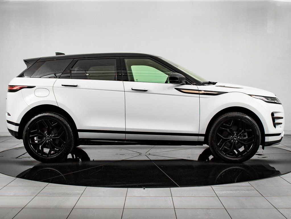 Used 2023 Land Rover Range Rover Evoque R-Dynamic SE image 6