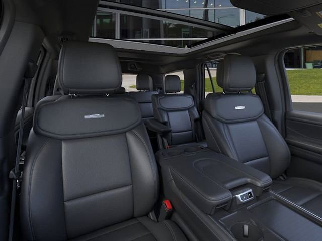 New 2026 Ford Expedition Platinum w/ Stealth Appearance Package AWD/4WD image 10