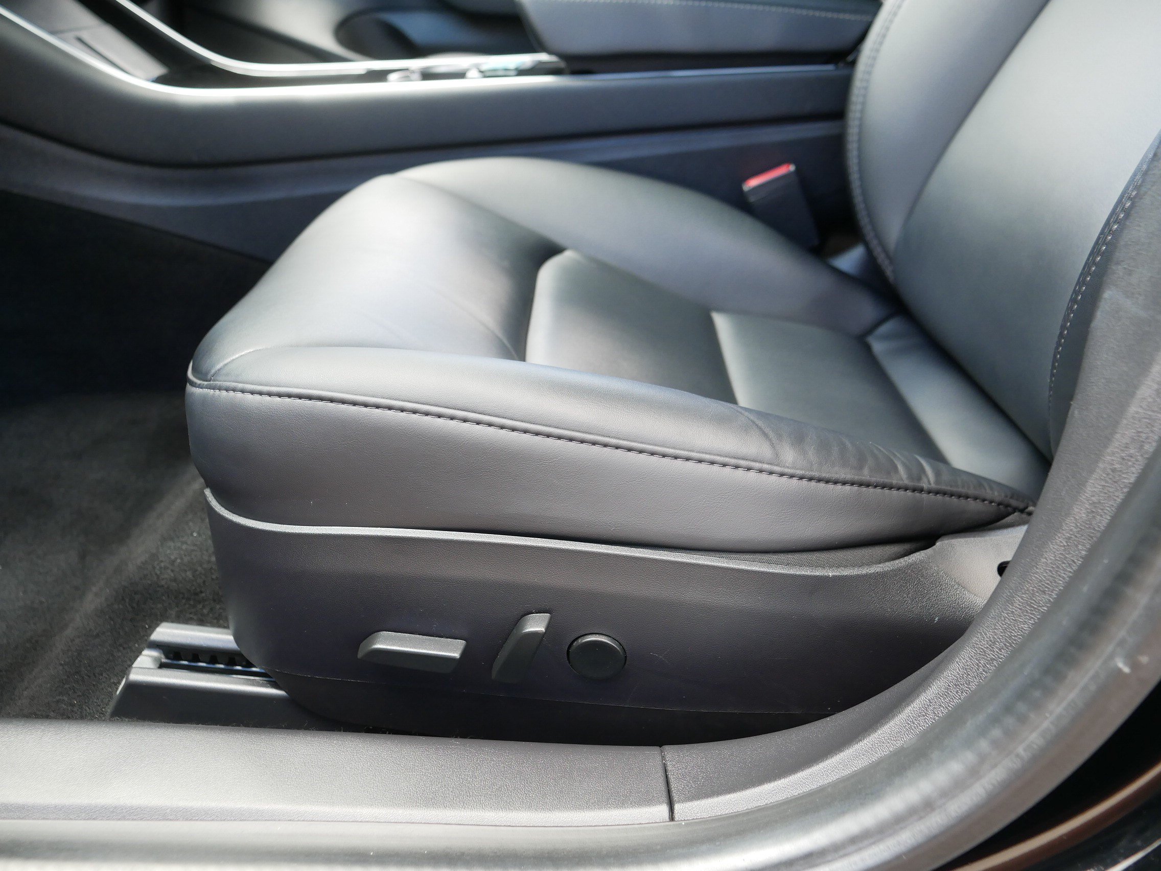 Used 2020 Tesla Model 3 Standard Range RWD image 20