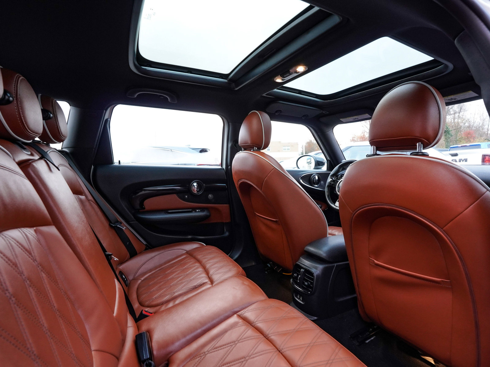 Used 2024 MINI Cooper Clubman S image 40