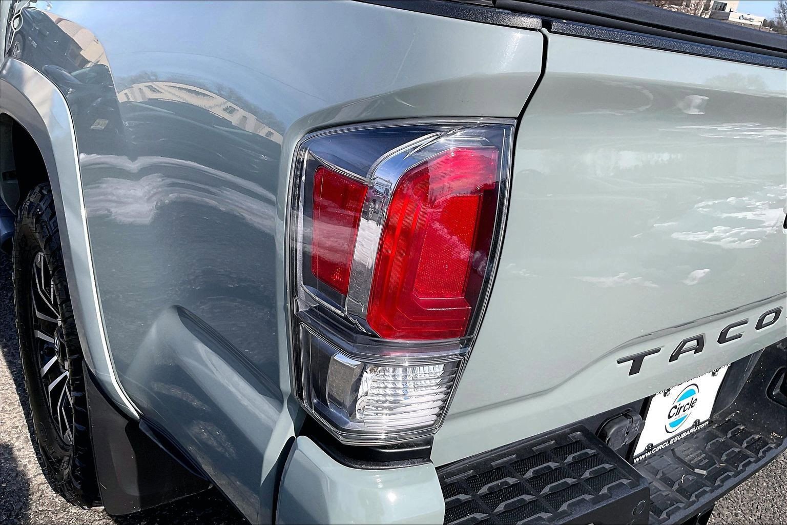 Used 2022 Toyota Tacoma TRD Sport w/ TRD Premium Sport Package image 25