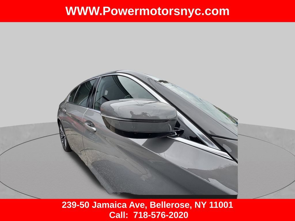 Used 2021 BMW 530i xDrive w/ Executive Package AWD/4WD image 9