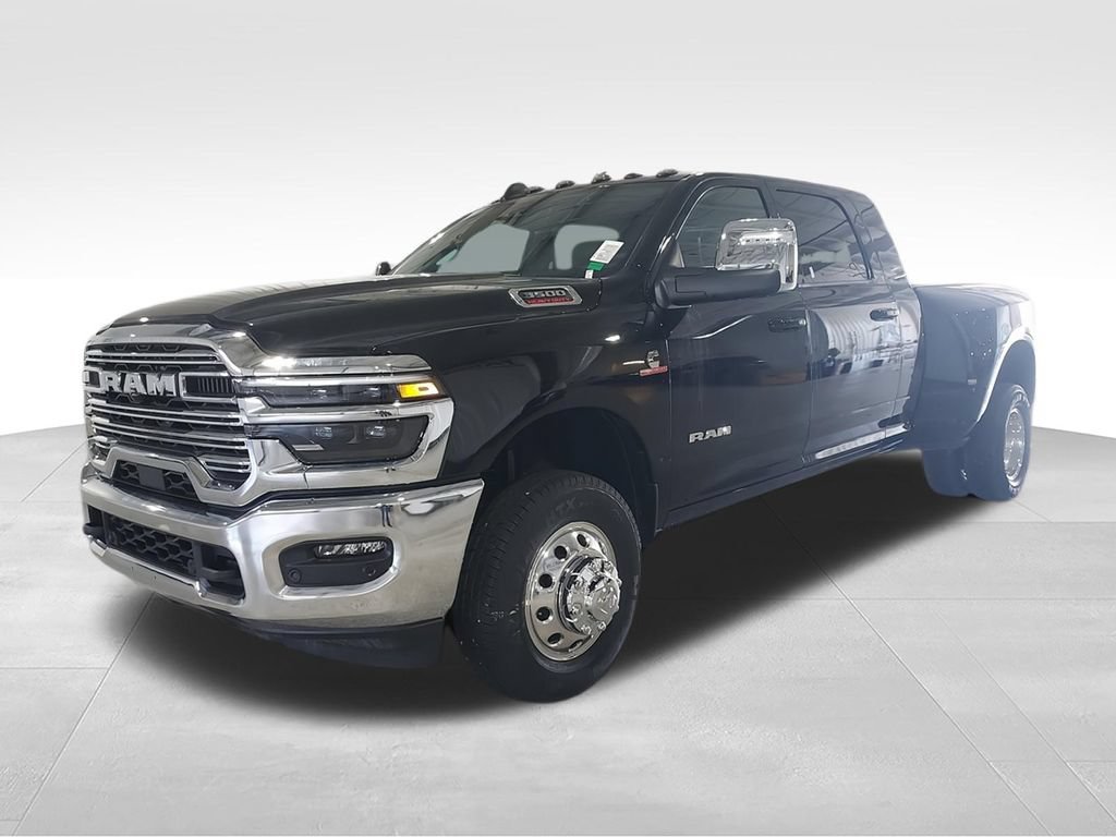 New 2026 RAM 3500 Laramie AWD/4WD image 4