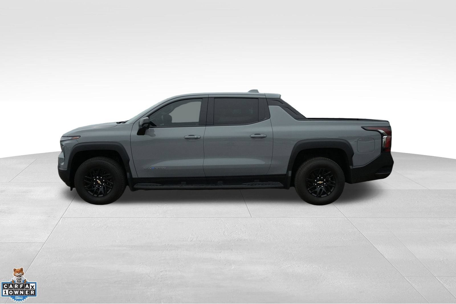 Used 2026 Chevrolet Silverado EV LT AWD/4WD image 3