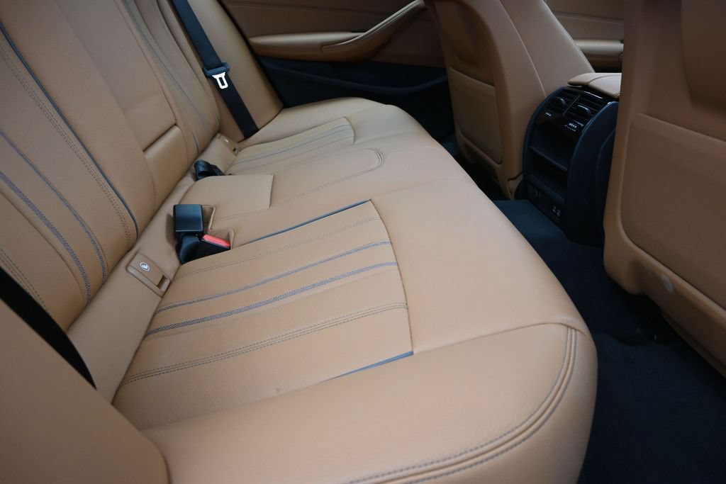 Certified 2023 BMW 530i w/ Convenience Package RWD image 22
