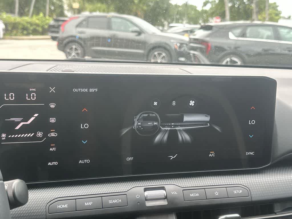 Certified 2026 Kia K4 EX w/ GT-Line Sunroof Package FWD image 27