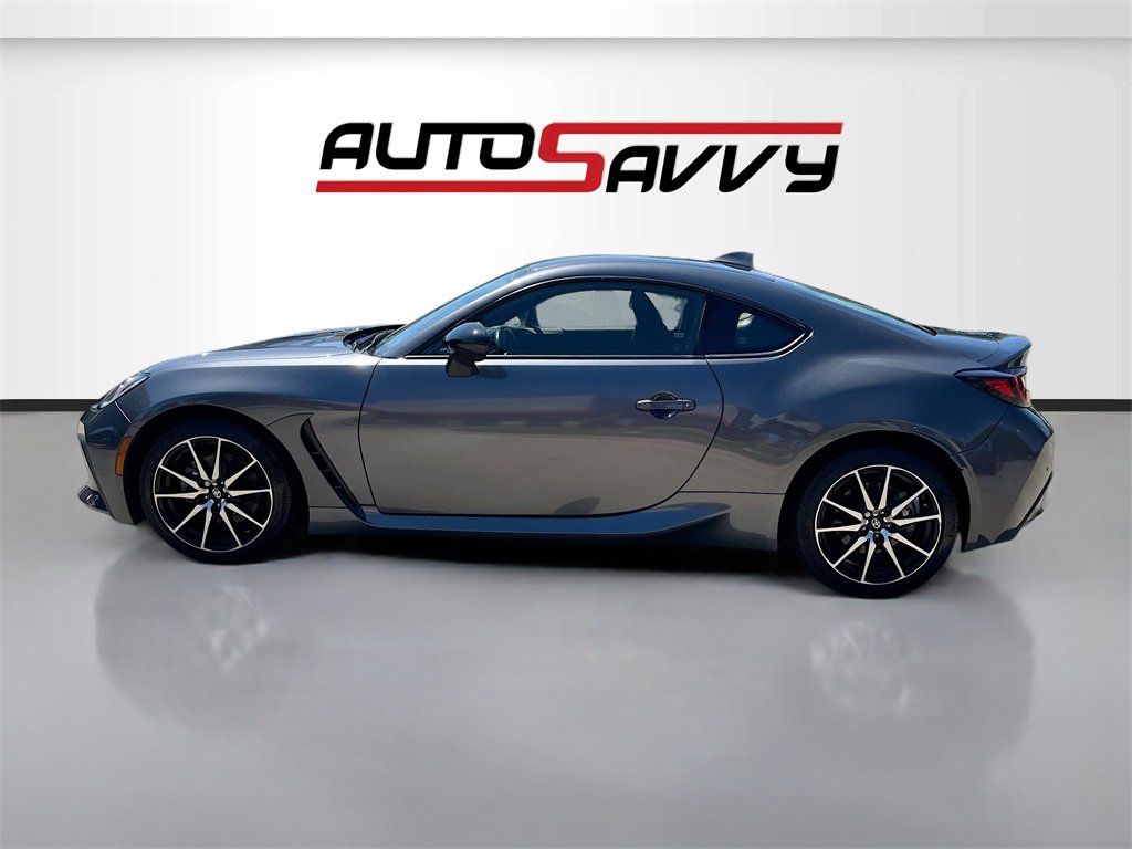 Used 2022 Toyota GR86 w/ ALL Weather Mat Package (TMS) image 4