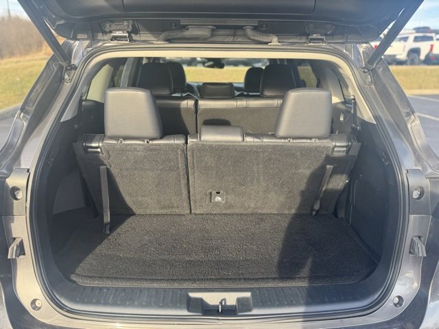 Certified 2022 Toyota Highlander XLE image 10