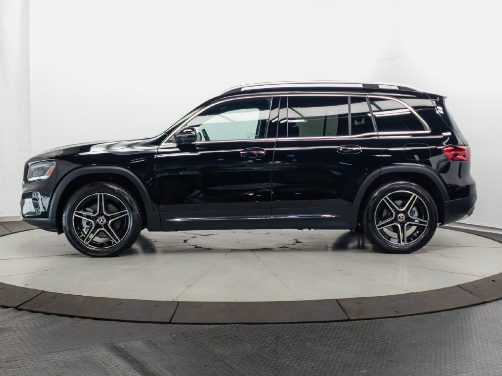 Certified 2026 Mercedes-Benz GLB 250 4MATIC image 4
