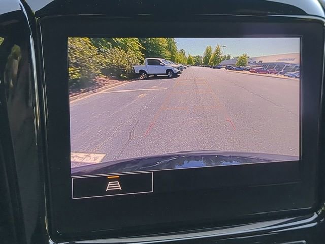 Used 2023 Chevrolet Traverse LT AWD/4WD image 19
