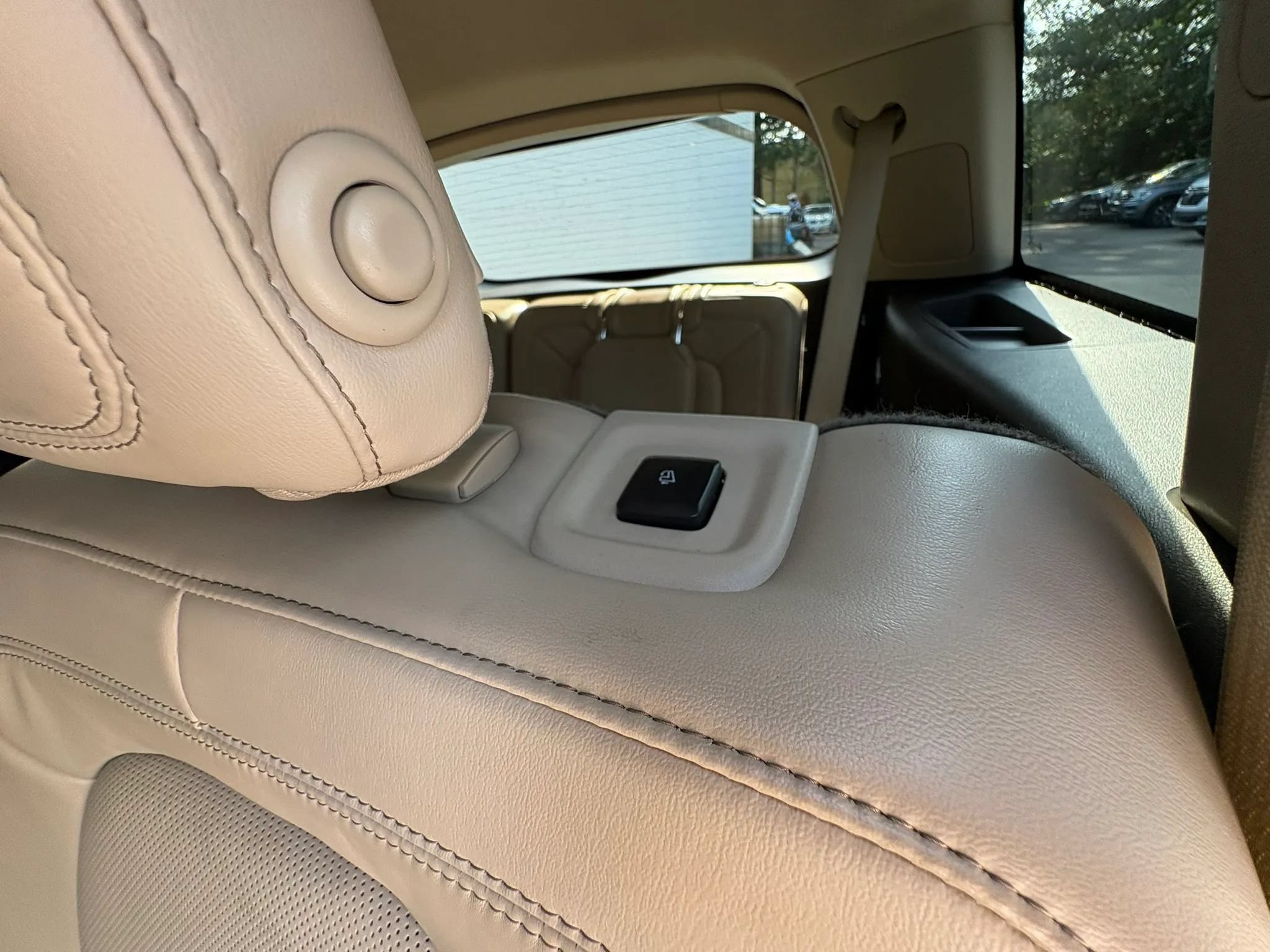 Used 2020 Lincoln Aviator Reserve w/ Equipment Group 202A AWD/4WD image 34