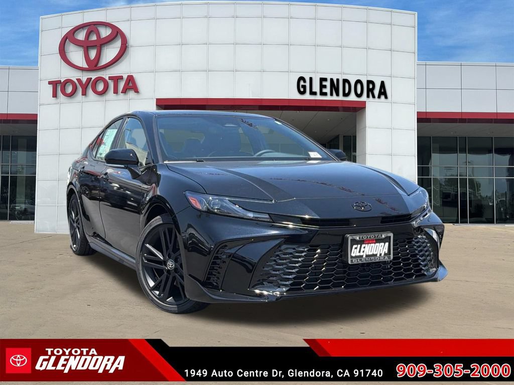 New 2026 Toyota Camry Hybrid FWD image 2