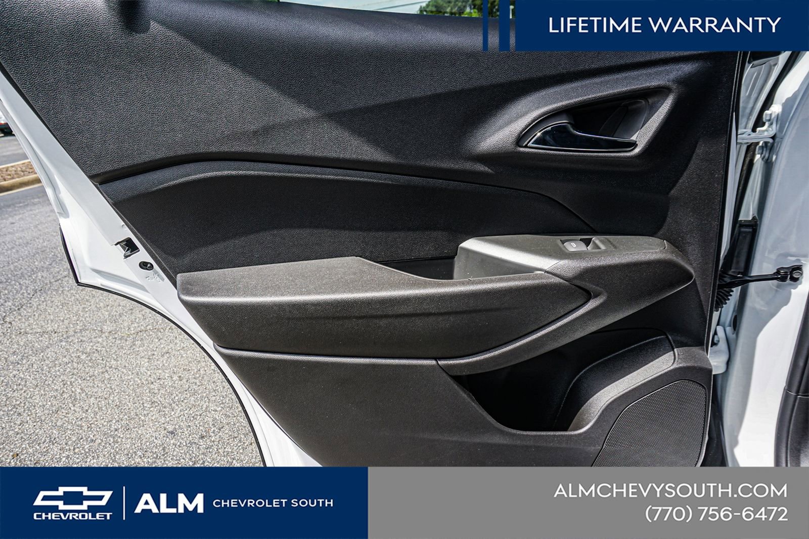 New 2026 Chevrolet Trax LT w/ Sunroof Package image 54