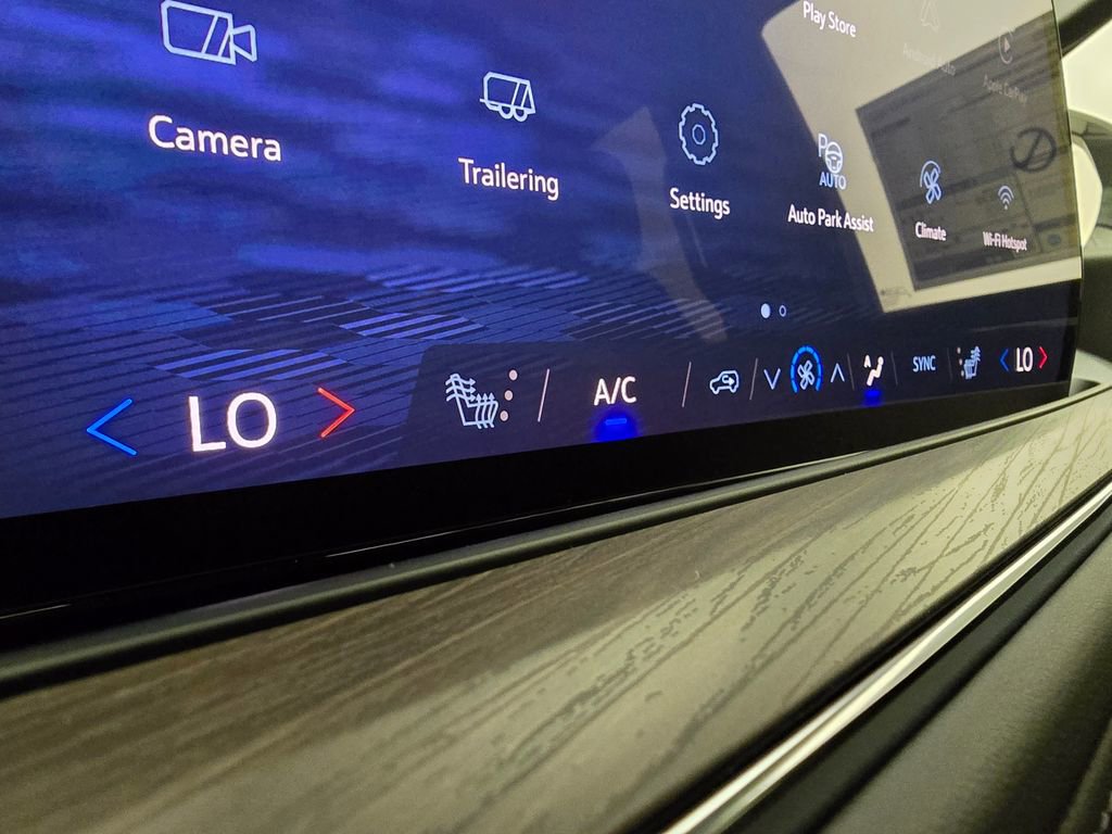 New 2026 Chevrolet Suburban LT w/ Comfort Package image 18