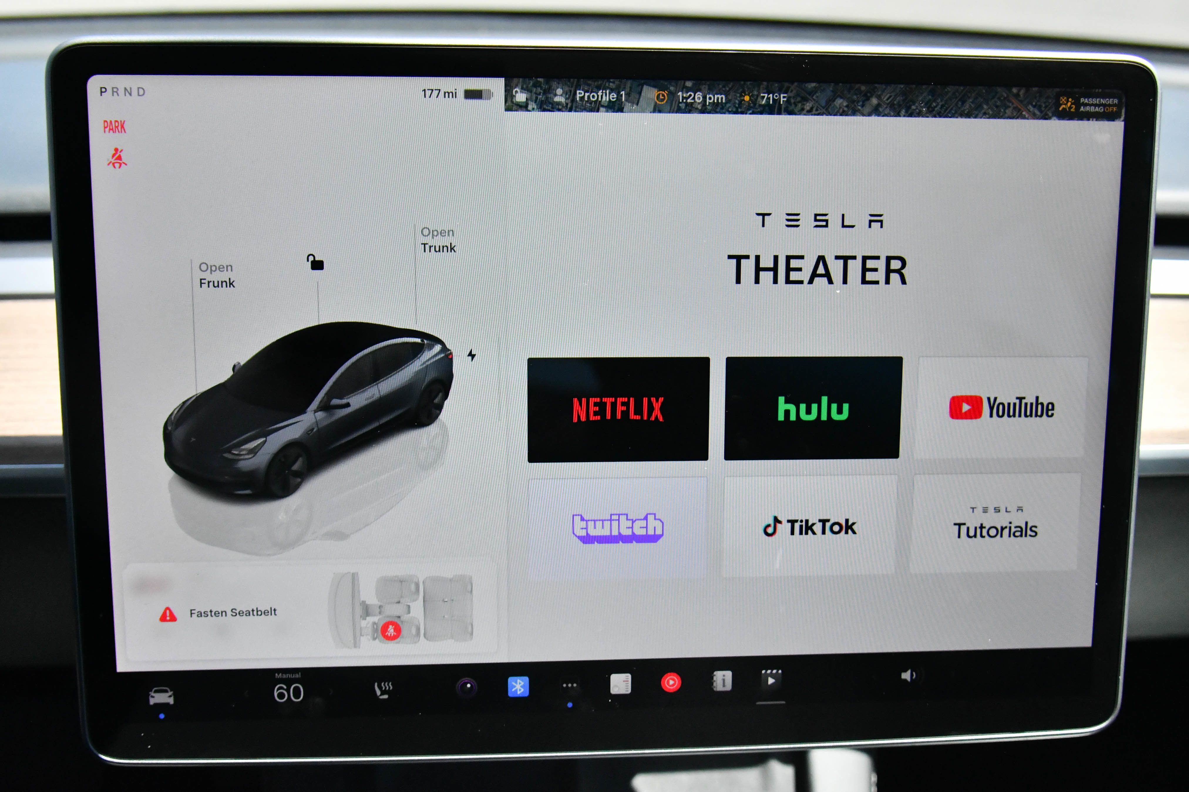 Used 2023 Tesla Model 3 Standard Range RWD image 19