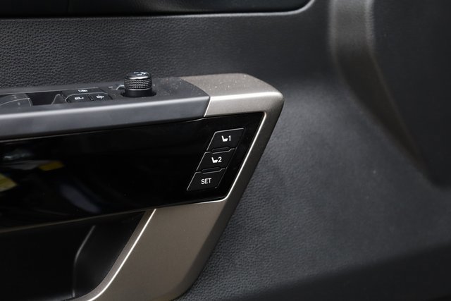 Used 2024 Toyota Tundra Limited image 13