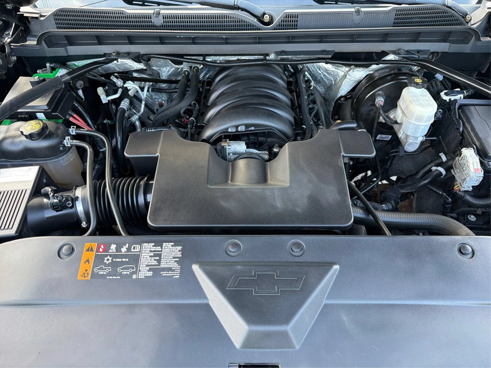 Used 2018 Chevrolet Silverado 1500 LT w/ All Star Edition AWD/4WD image 12
