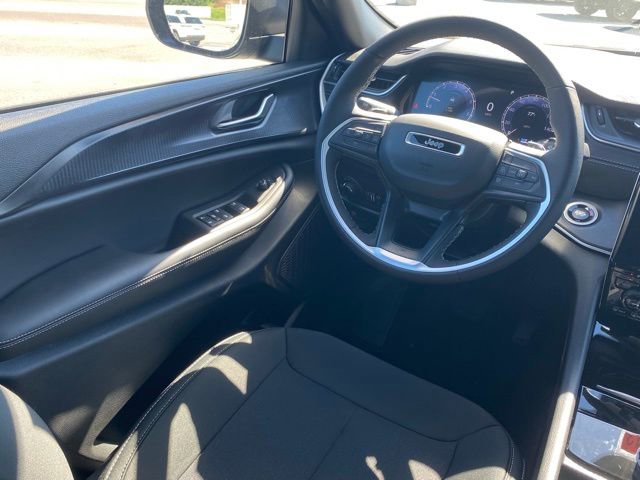 New 2025 Jeep Grand Cherokee L Laredo w/ Luxury Tech Group I image 34