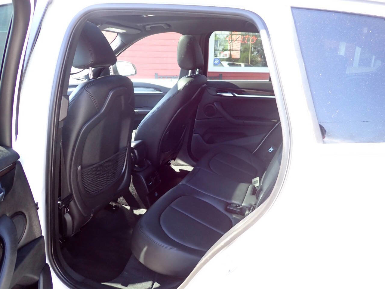 Used 2016 BMW X1 xDrive28i AWD/4WD image 8