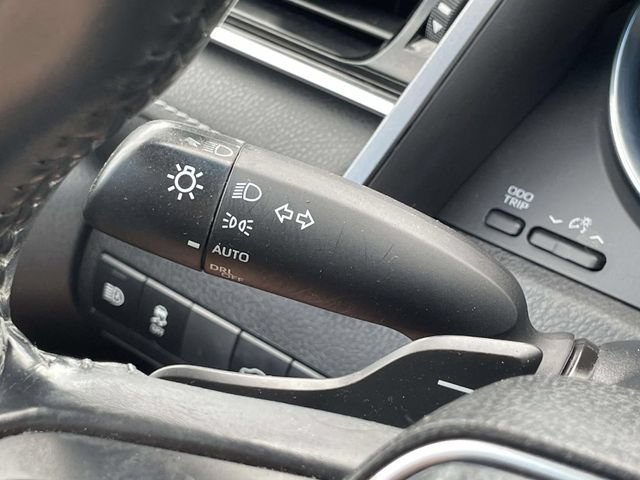 Used 2018 Toyota Camry SE FWD image 26