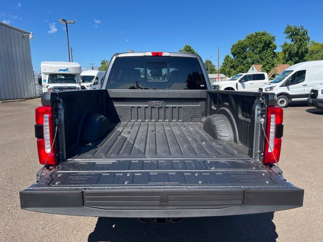 New 2026 Ford F250 Lariat w/ Black Appearance Package AWD/4WD image 10
