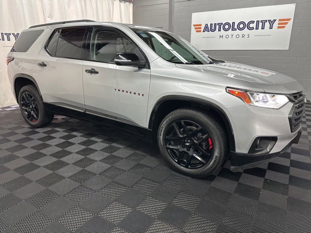 Used 2021 Chevrolet Traverse Premier w/ Redline Edition image 2