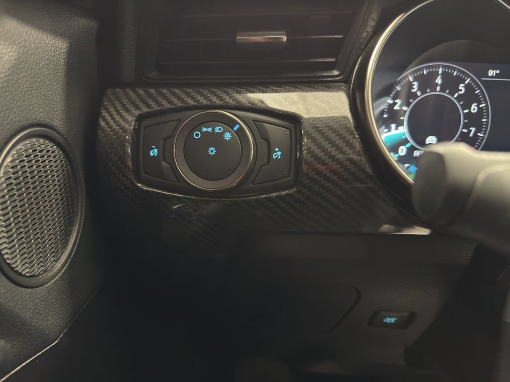 Used 2020 Ford Mustang Shelby GT500 w/ Carbon Fiber Track Pack RWD image 27