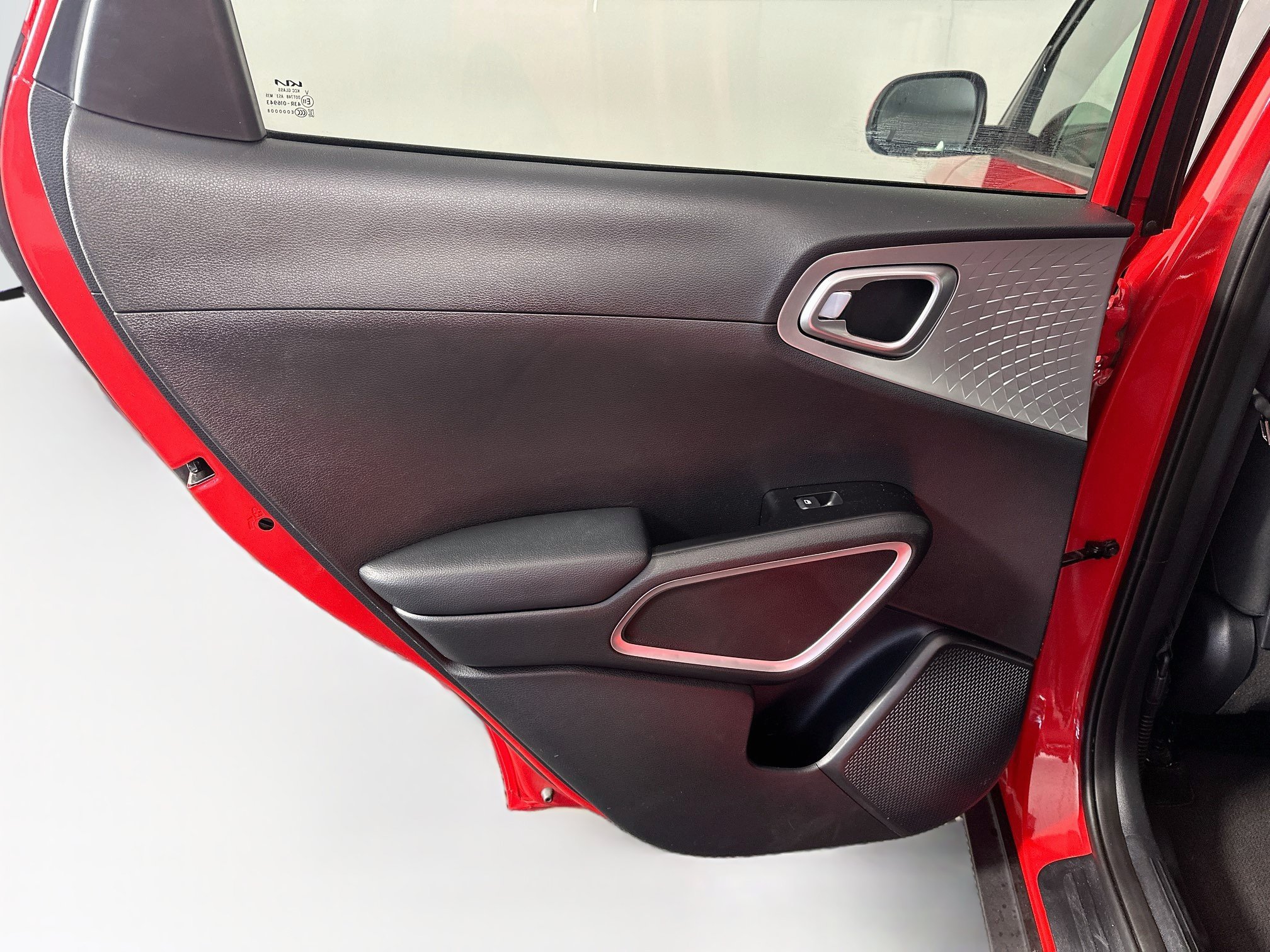 Used 2024 Kia Soul LX w/ Option Group 015 FWD image 25