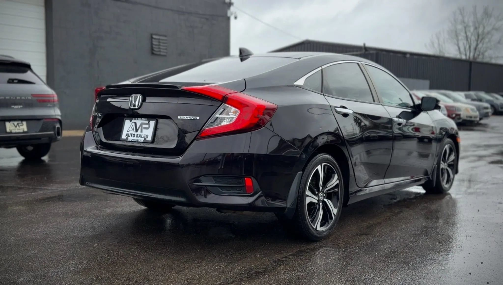 Used 2016 Honda Civic Touring image 3