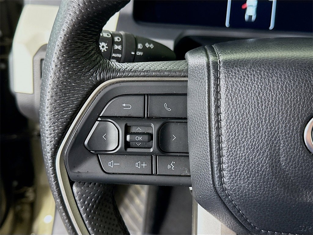 Used 2024 Toyota Tacoma TRD Sport image 20