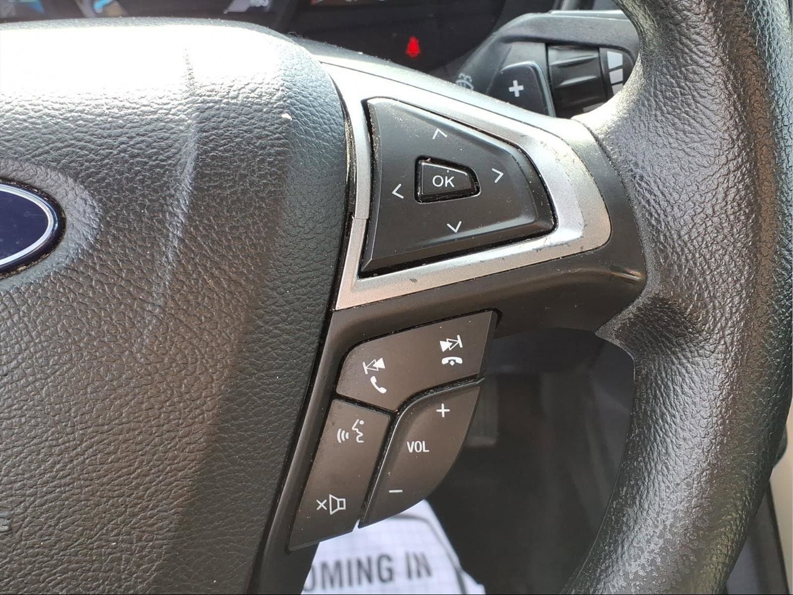 Used 2018 Ford Fusion SE w/ Fusion SE Technology Package image 13