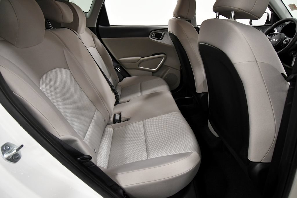 Certified 2025 Kia Soul LX FWD image 16