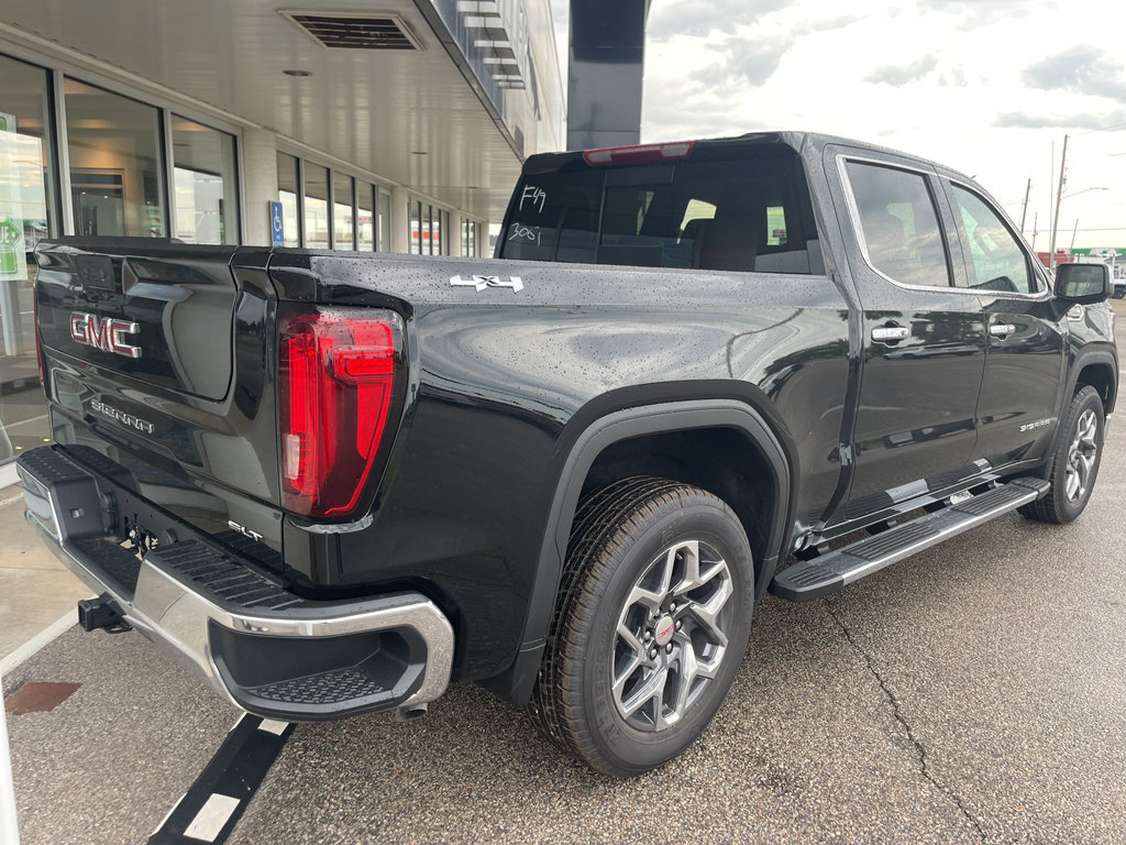 New 2026 GMC Sierra 1500 SLT w/ SLT Premium Package image 3