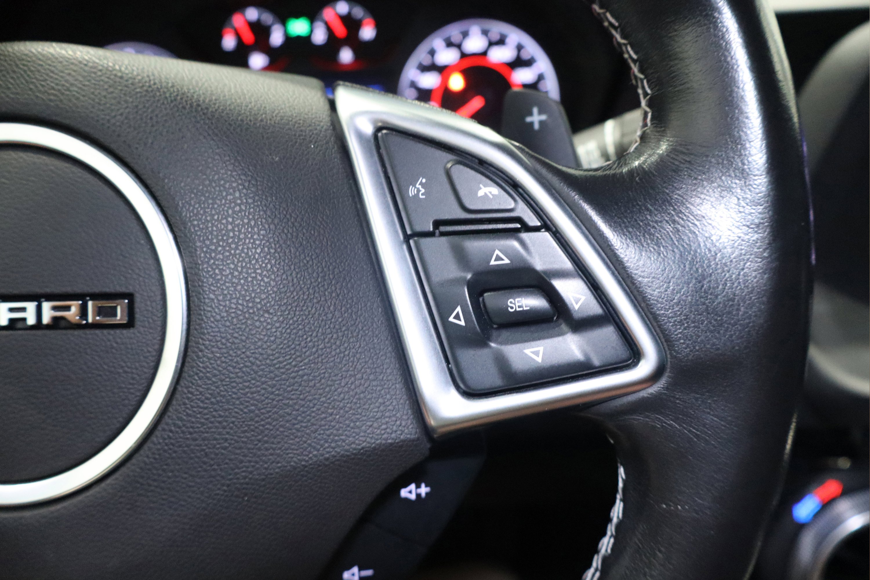 Used 2020 Chevrolet Camaro LT image 9