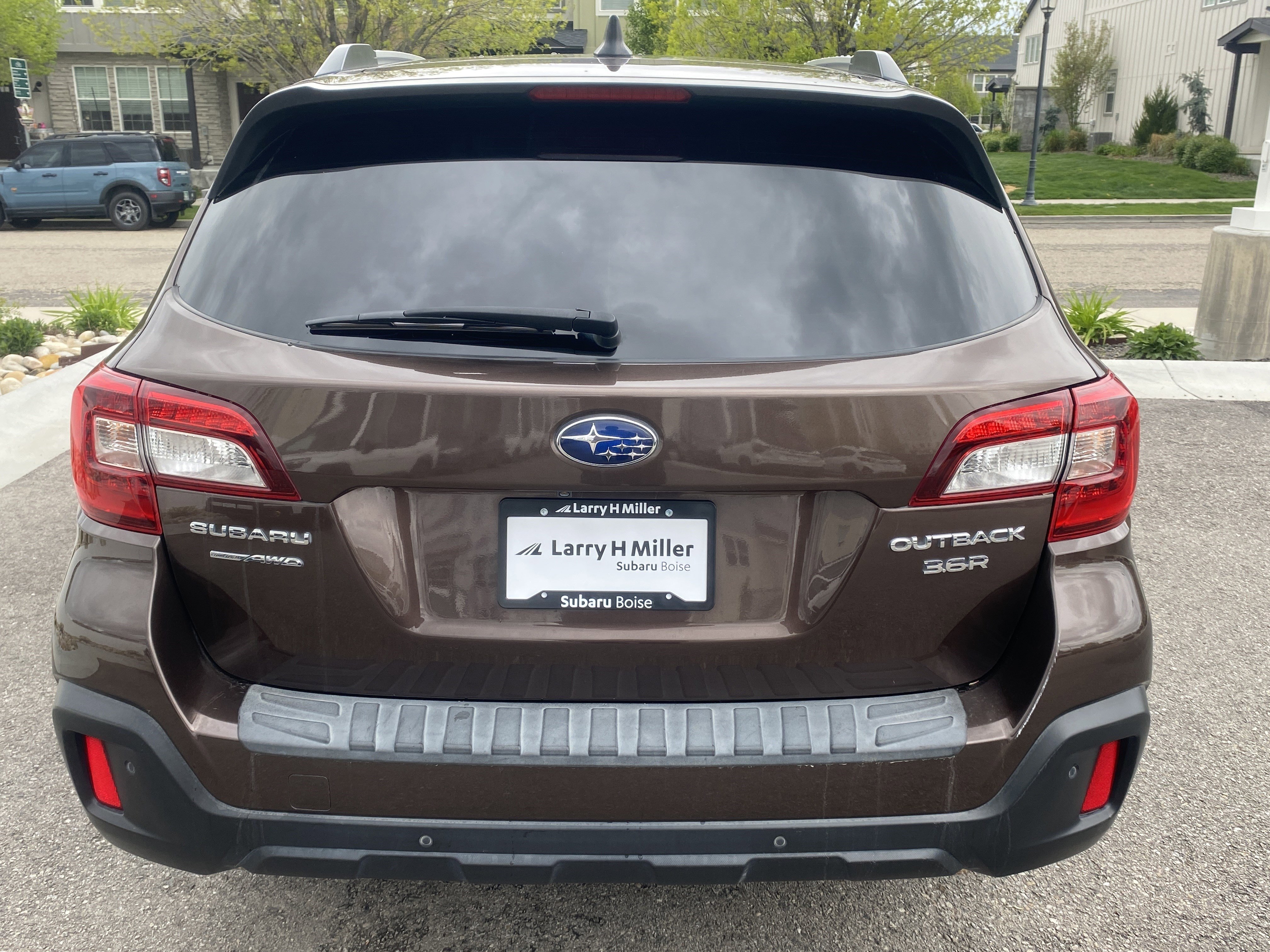 Used 2019 Subaru Outback 3.6R Touring AWD/4WD image 5