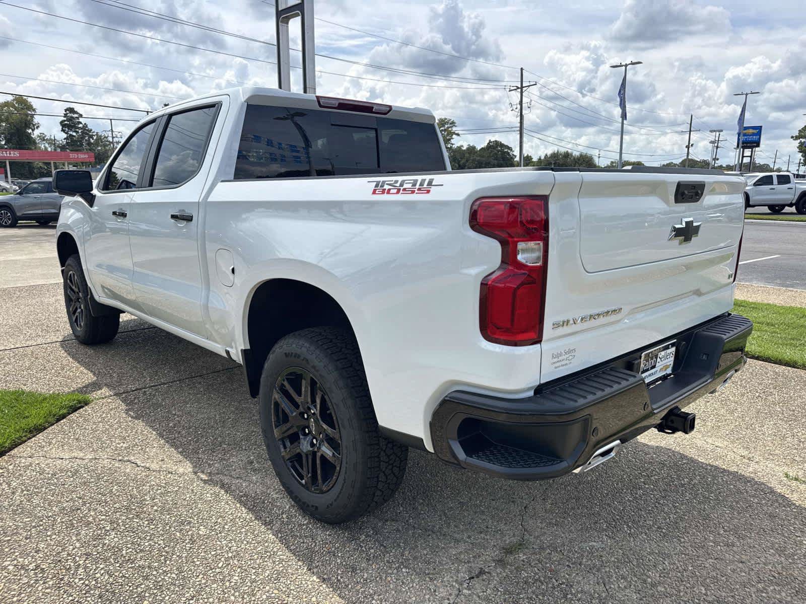 New 2026 Chevrolet Silverado 1500 LT Trail Boss w/ LT Trail Boss Premium Package AWD/4WD image 4