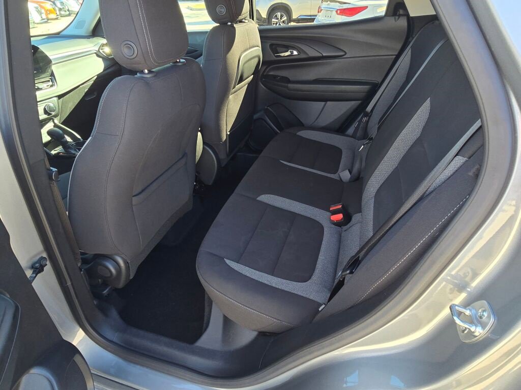Used 2024 Chevrolet TrailBlazer LT image 16