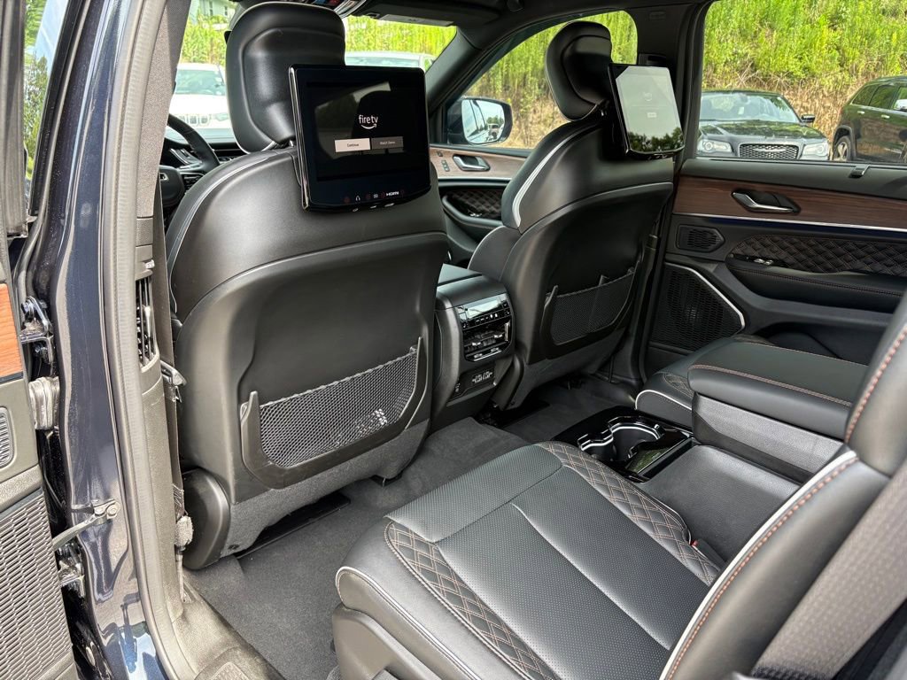 Used 2024 Jeep Grand Cherokee L Summit w/ Rear Seat Video Group I image 27