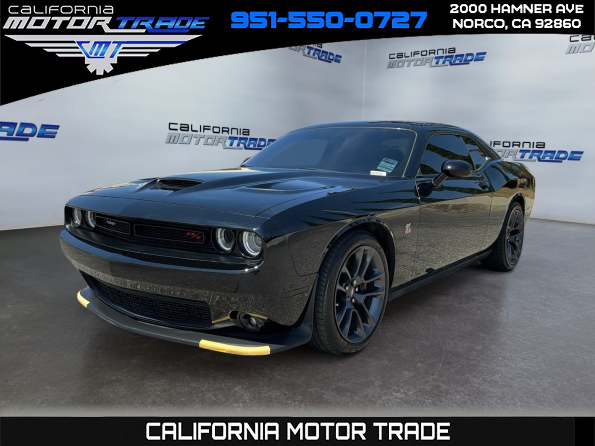 Used 2023 Dodge Challenger R/T Scat Pack RWD image 1