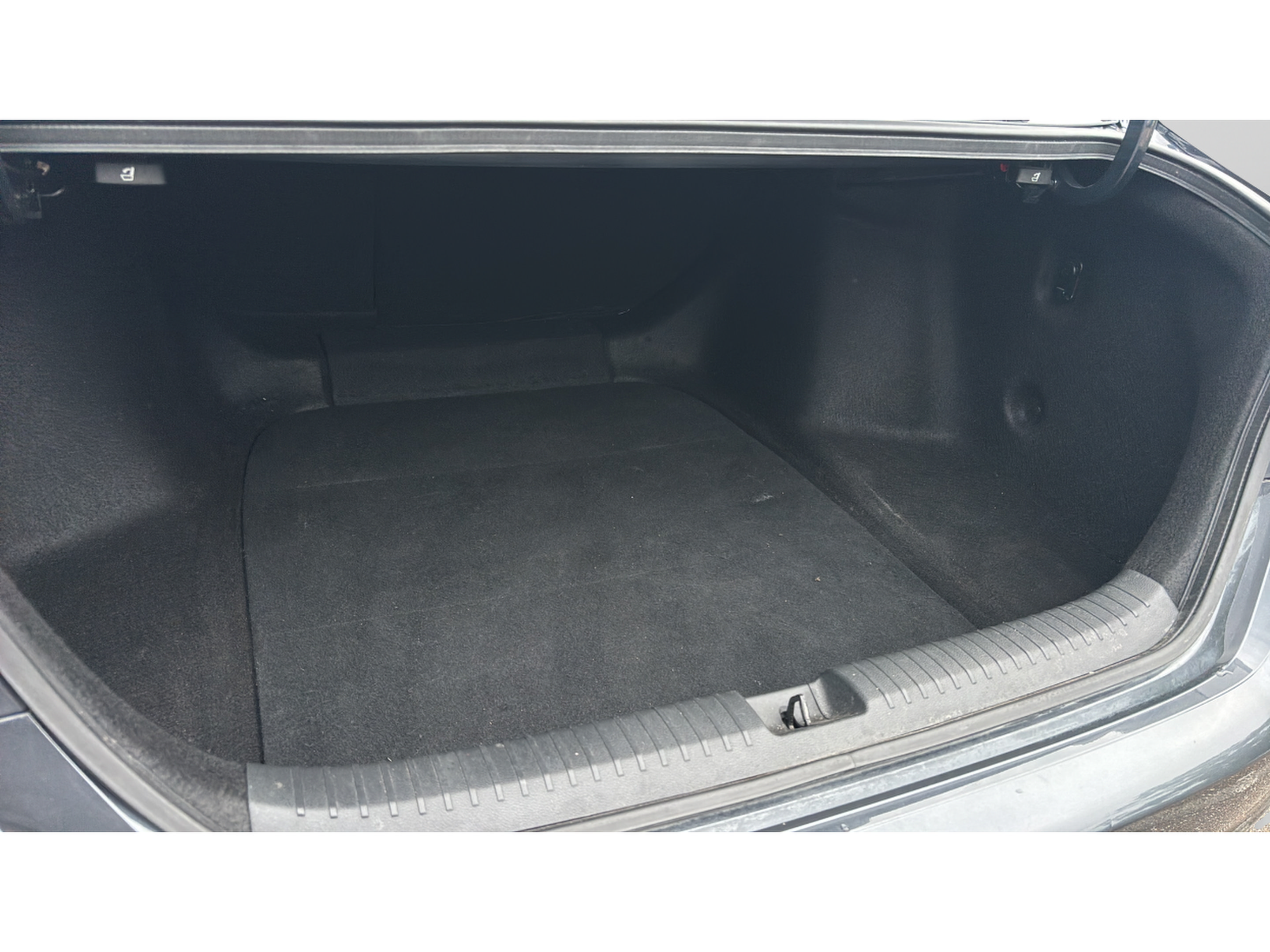 Certified 2023 Honda Accord EX image 15