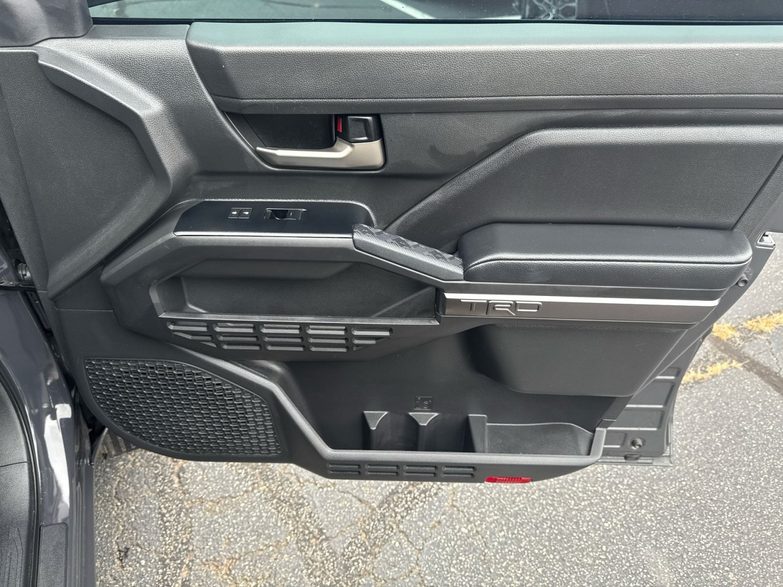 Used 2025 Toyota Tacoma TRD Off-Road AWD/4WD image 34
