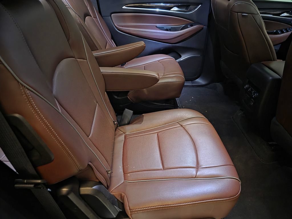 Used 2019 Buick Enclave Avenir w/ Avenir Technology Package AWD/4WD image 22