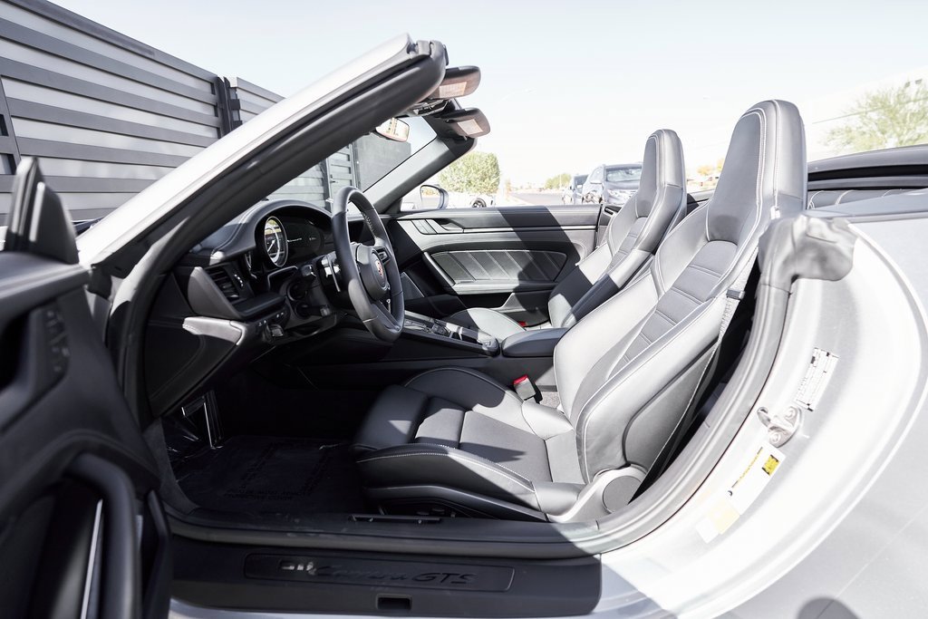 Used 2024 Porsche 911 Carrera GTS w/ Premium Package image 24