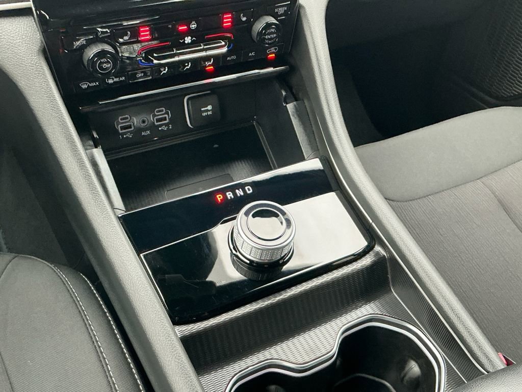 Used 2025 Jeep Grand Cherokee Laredo X w/ Luxury Tech Group I image 20